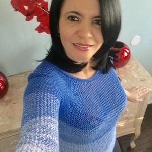 Meet your Posher, Francisca